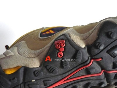 adidas trident
